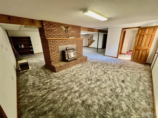 $455,000 | 1976 East Highway 28, Owensville, MO 65066