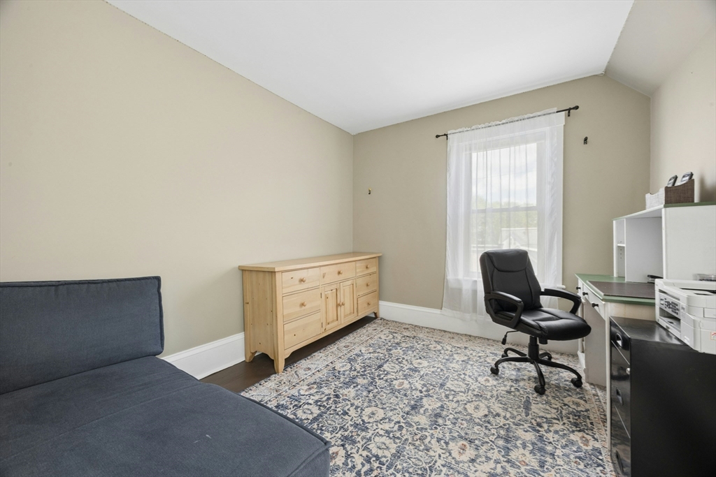 216 Walnut Street Clinton, MA 01510 - Photo 26 of 42