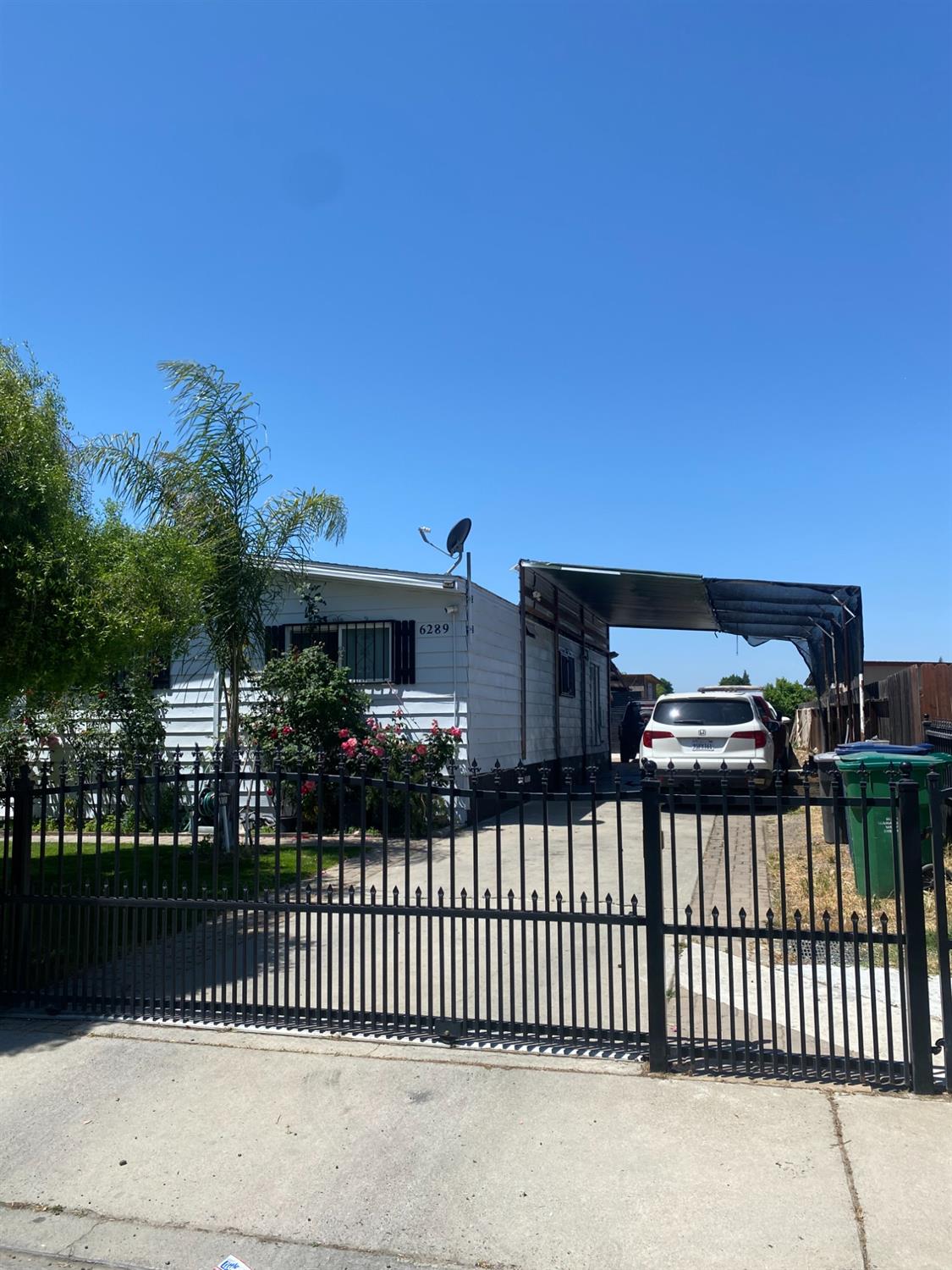 6289 Monica Way Winton, CA 95388 - Photo 23 of 27 a house view with a garden space