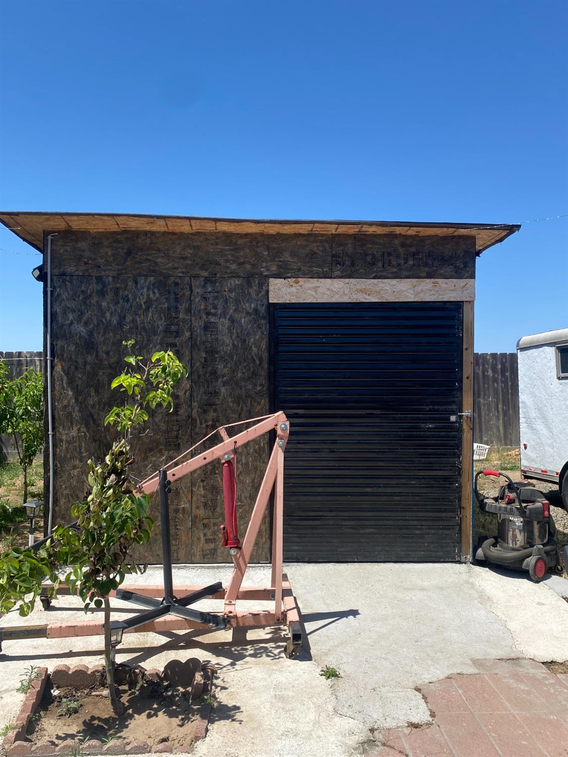 6289 Monica Way Winton, CA 95388 - Photo 26 of 27 a backyard of a house with table and chairs