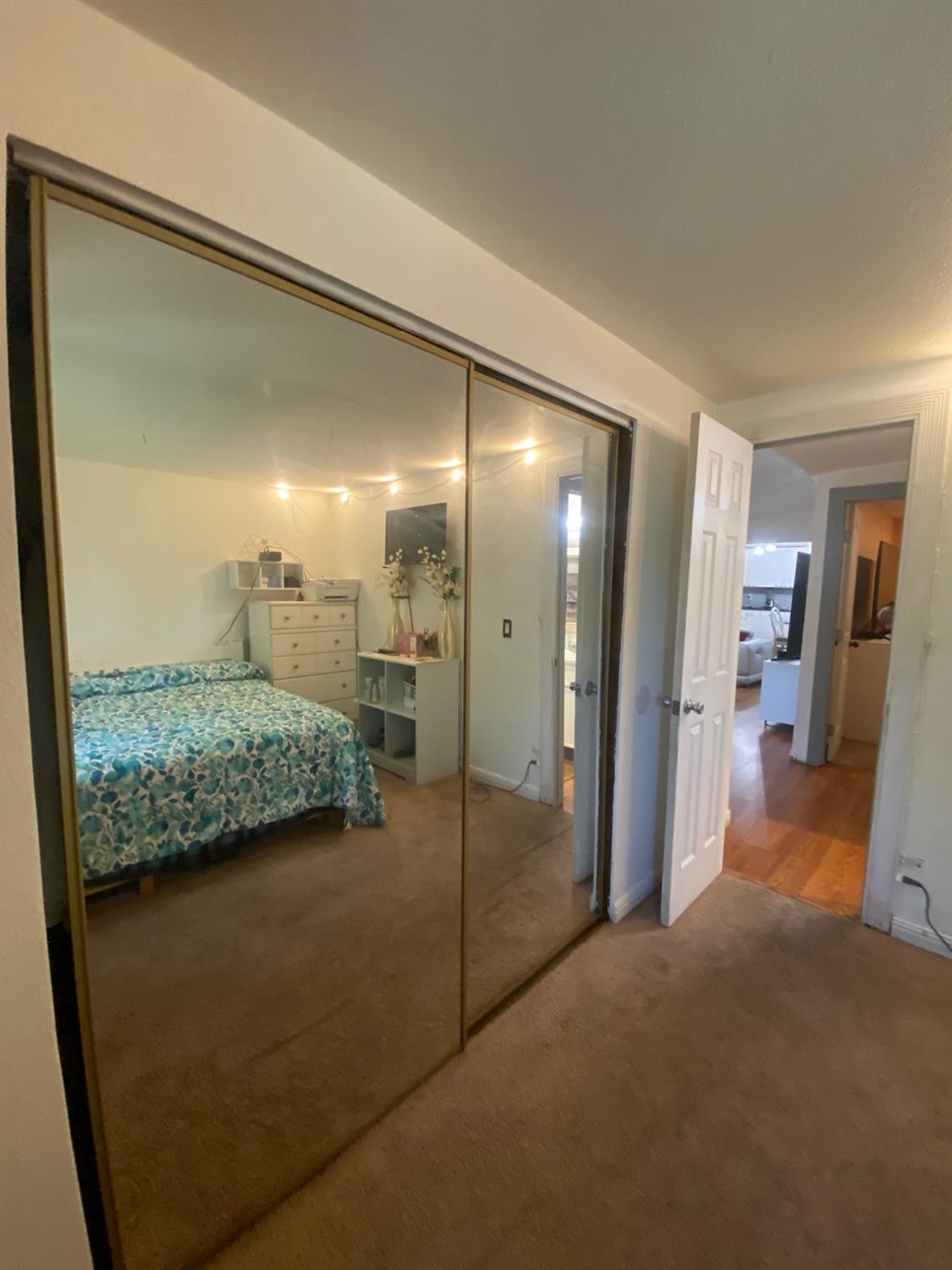 6289 Monica Way Winton, CA 95388 - Photo 7 of 27 a view of a bathroom