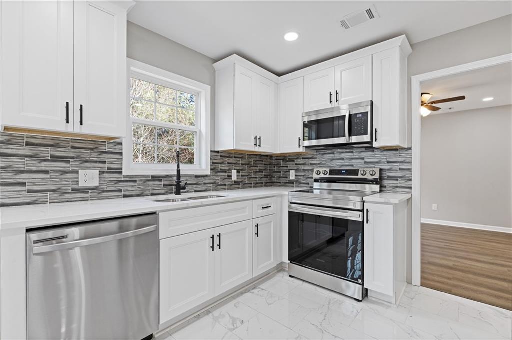 3738 White Pine Road Snellville, GA 30039 - Photo 7 of 31