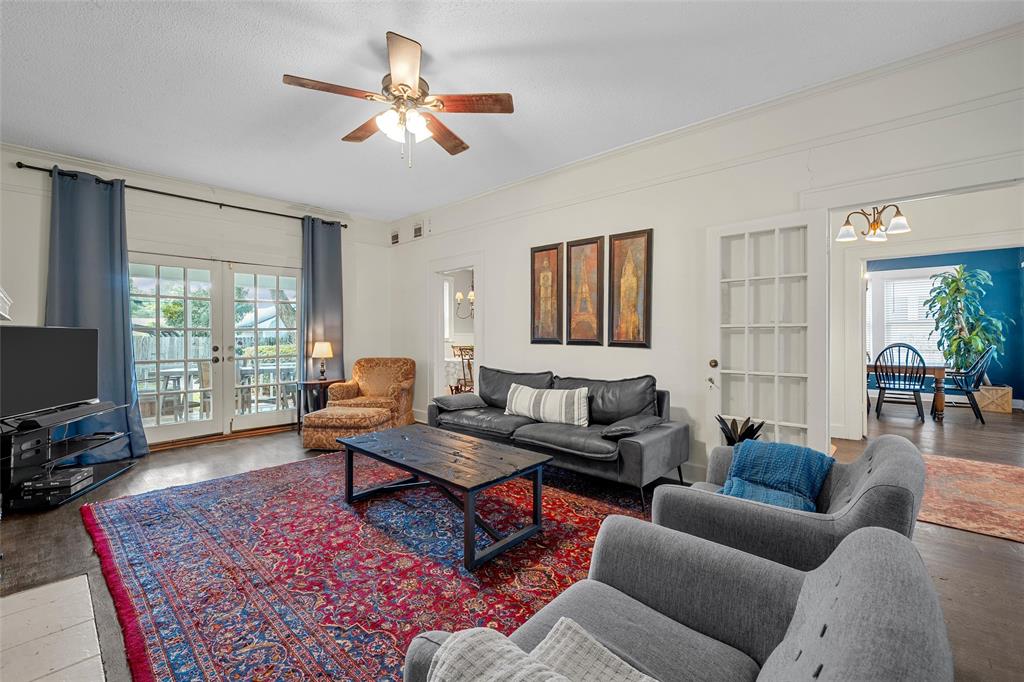 2514 Colcord Avenue Waco, TX 76707 - Photo 6 of 40