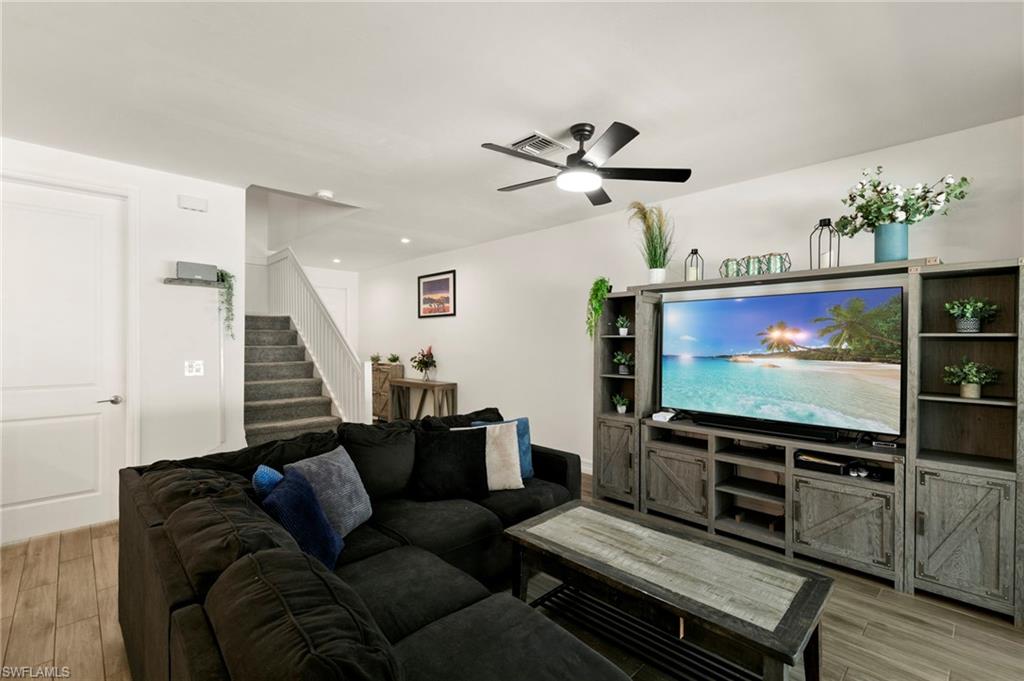 7598 Rockefeller Drive Naples, FL 34119 - Photo 5 of 27