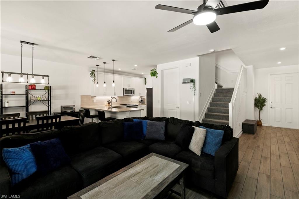 7598 Rockefeller Drive Naples, FL 34119 - Photo 6 of 27