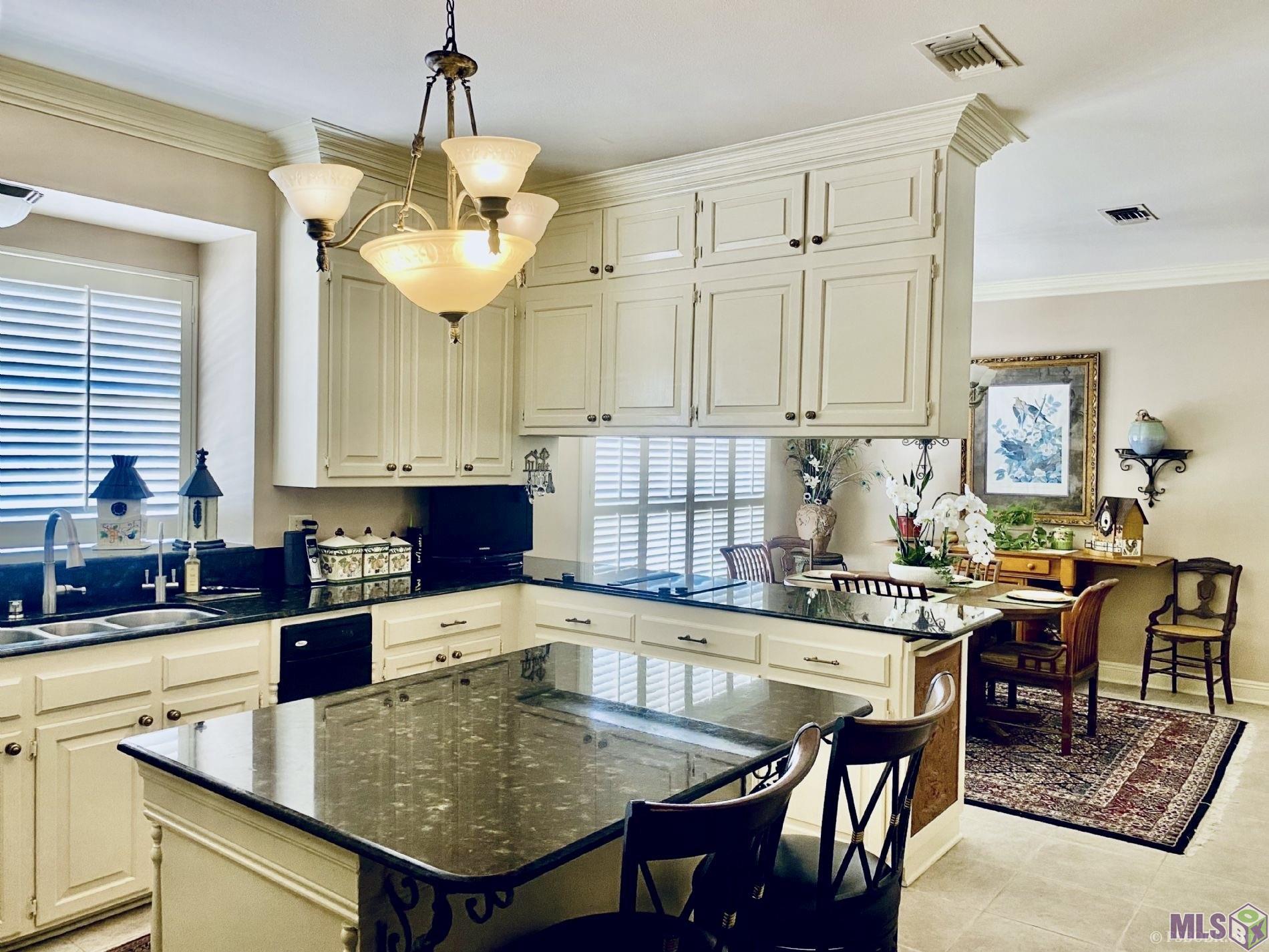 4420 Lake Limestone Drive Baton Rouge, LA 70816 - Photo 8 of 20