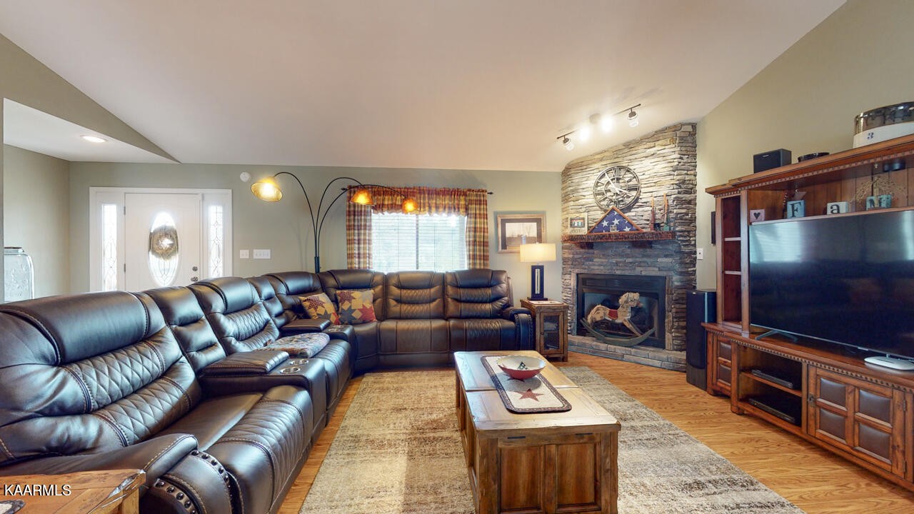 2520 Audley Moore Road Sevierville, TN 37876 - Photo 11 of 59 Gallery Image 11