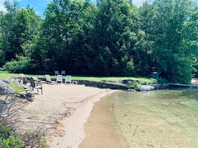 $2,500 | 452 North Shore Road, Hebron, NH 03241