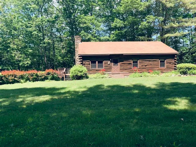 $2,500 | 452 North Shore Road, Hebron, NH 03241