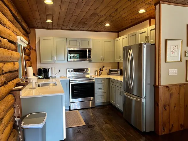 $2,500 | 452 North Shore Road, Hebron, NH 03241