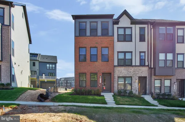 $3,400 | 244 Mainstream Drive, Laurel, MD 20724