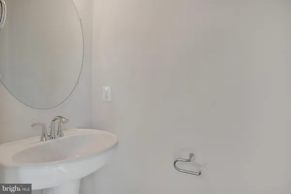 $3,400 | 244 Mainstream Drive, Laurel, MD 20724