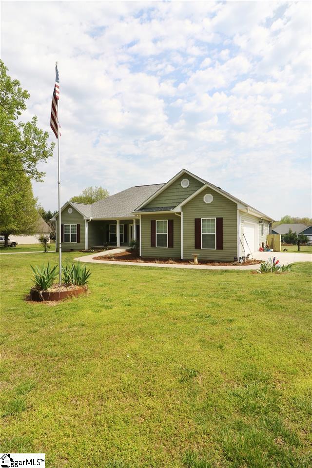 184 Crow Road Inman, SC 29349 - Photo 2 of 26