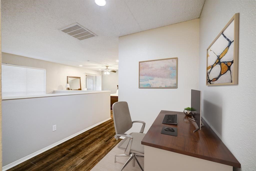 3616 Ocee Street Houston, TX 77063 - Photo 6 of 12