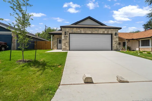 $1,750 | 9314 Points Edge, San Antonio, TX 78250