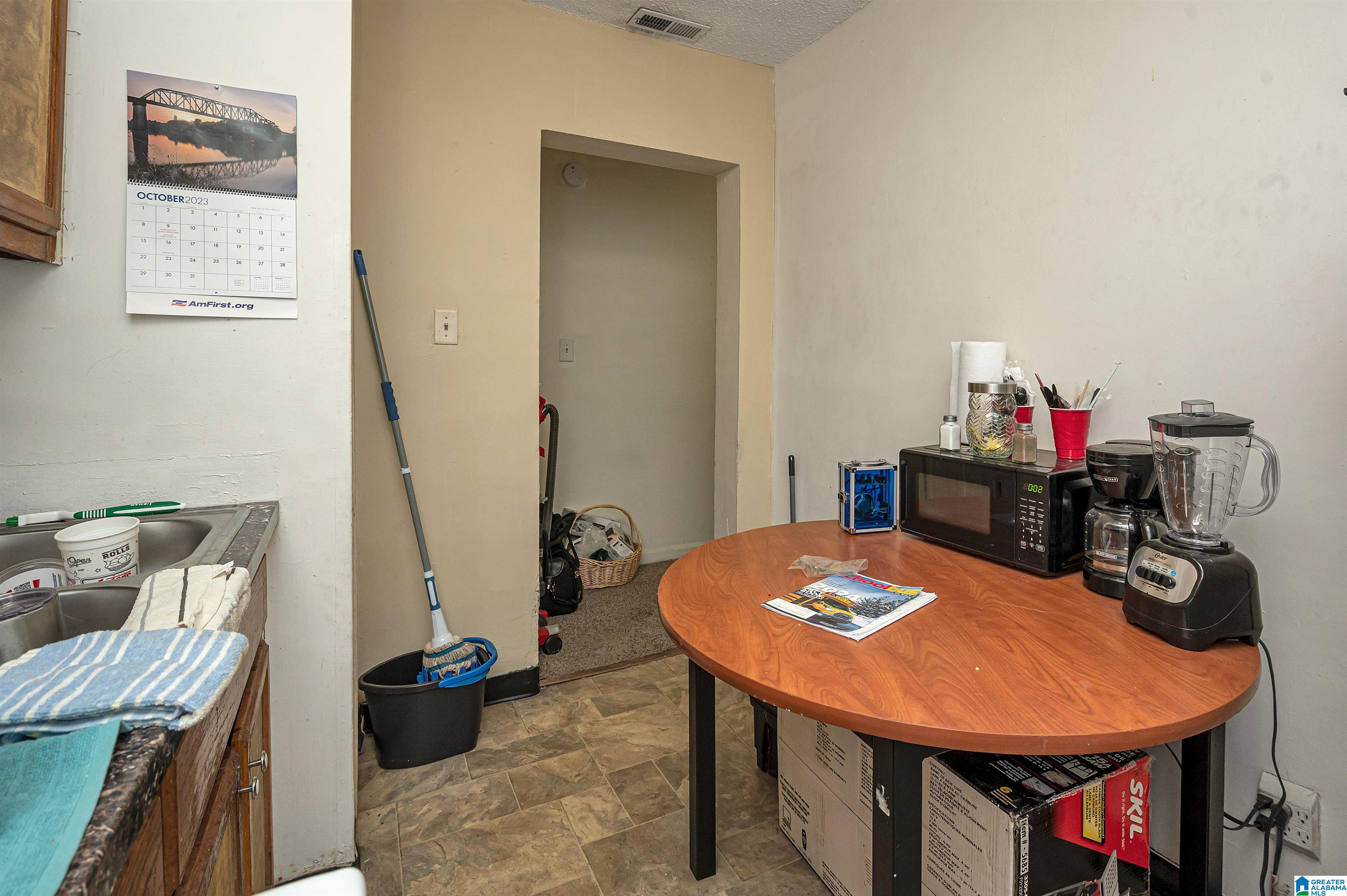 10 2nd Avenue Southwest Birmingham, AL 35211 - Photo 29 of 35