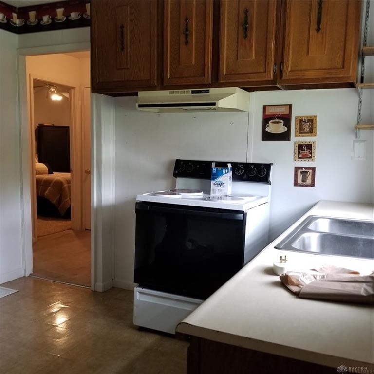 5781 Springboro Dayton, OH 45449 - Photo 6 of 9