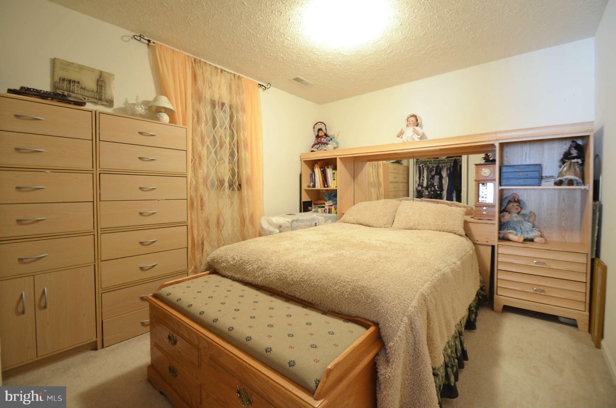 149 Carolstowne Road Reisterstown, MD 21136 - Photo 18 of 21 Office/ Guest Bedroom