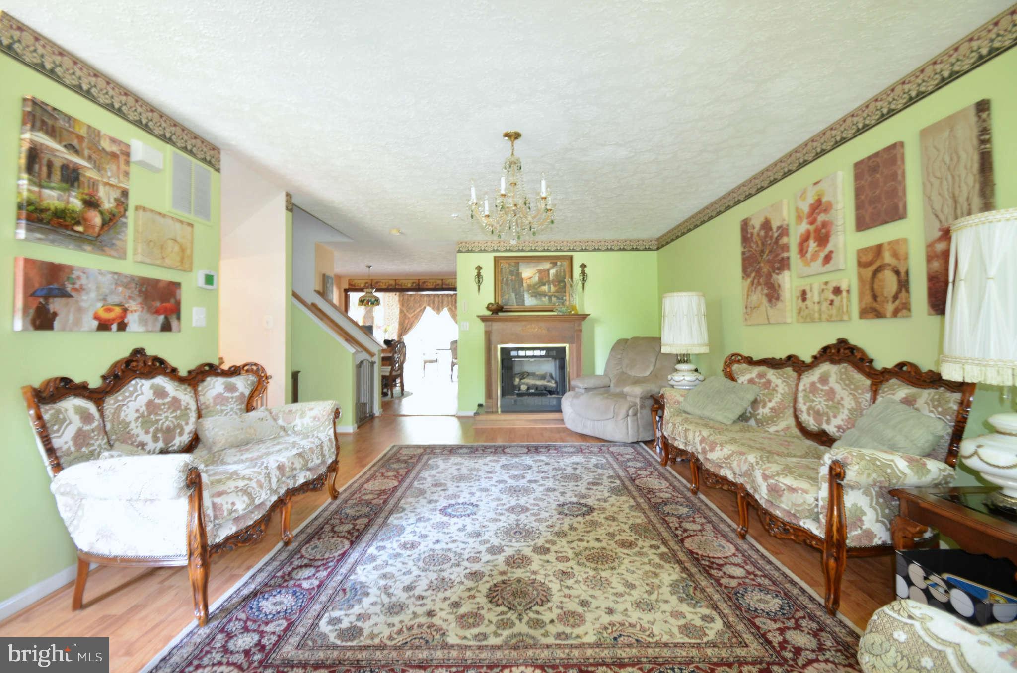 149 Carolstowne Road Reisterstown, MD 21136 - Photo 3 of 21 Living Room