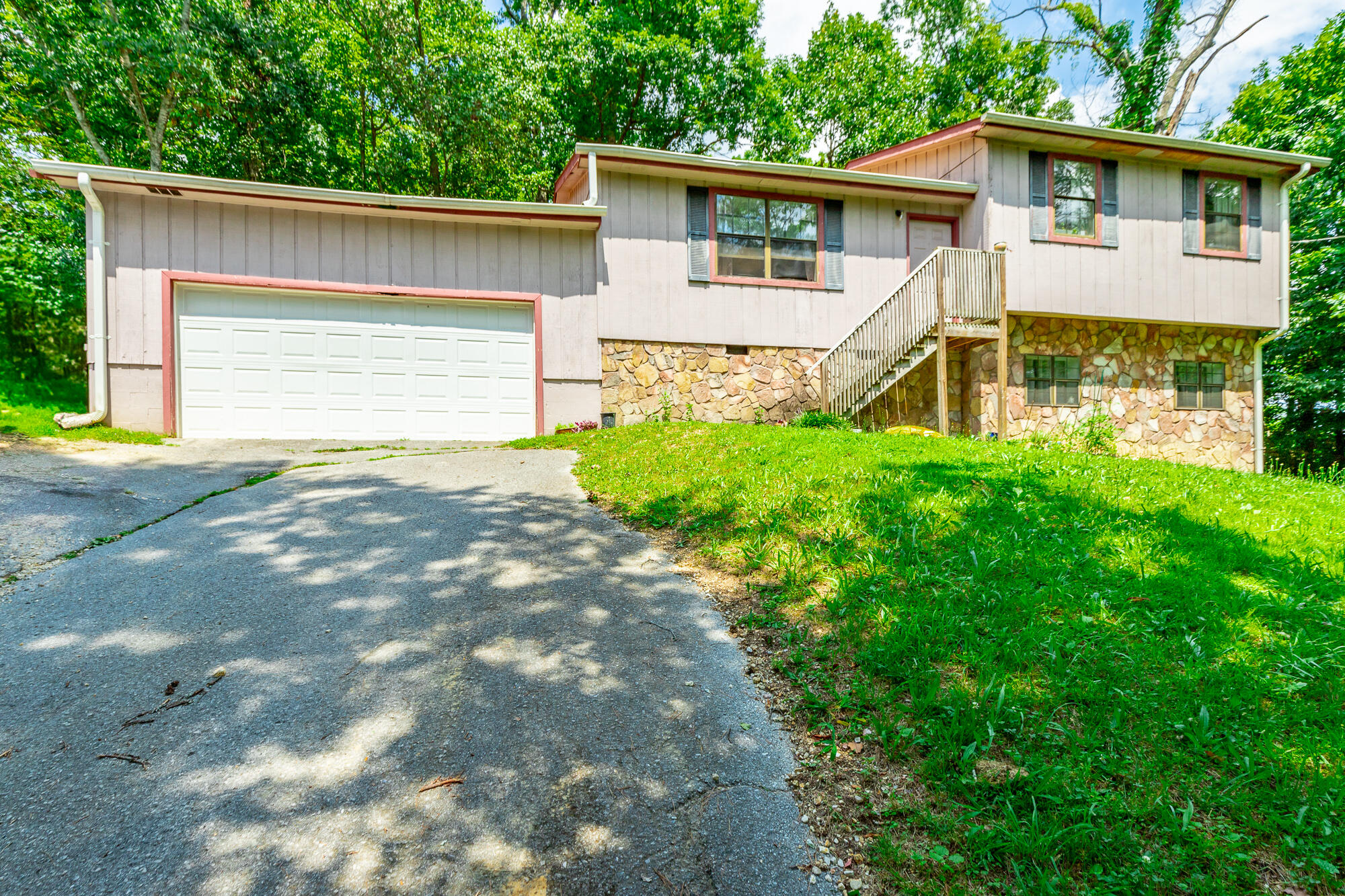 1315 Coffelt Road Hixson, TN 37343 - Photo 2 of 55 1315 Coffelt Road HD-41