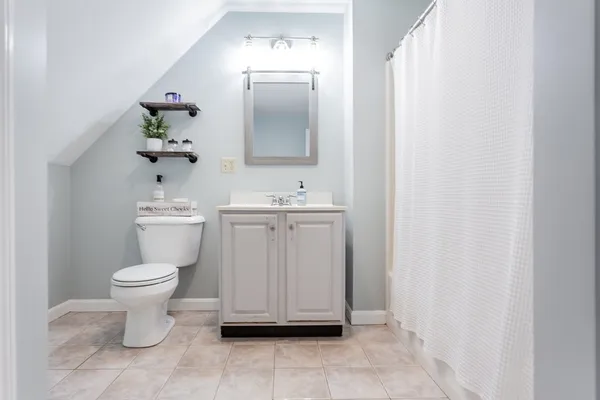 $469,900 | 68 Gatsby Drive, Unit 4, Raynham, MA 02767