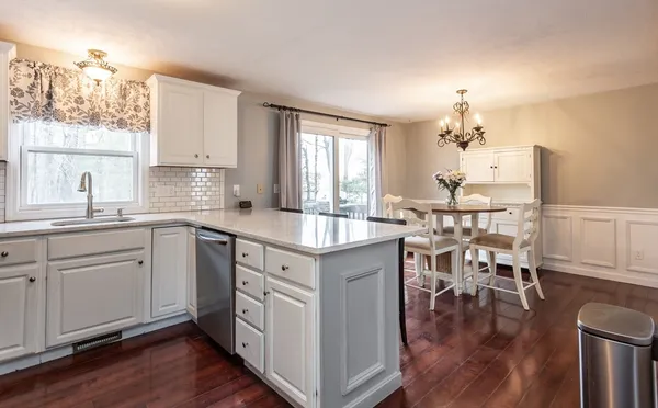 $469,900 | 68 Gatsby Drive, Unit 4, Raynham, MA 02767