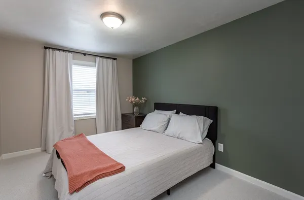 $469,900 | 68 Gatsby Drive, Unit 4, Raynham, MA 02767