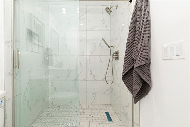 $5,200 | 4511 Russell Avenue, Unit 4, Los Feliz, CA 90027