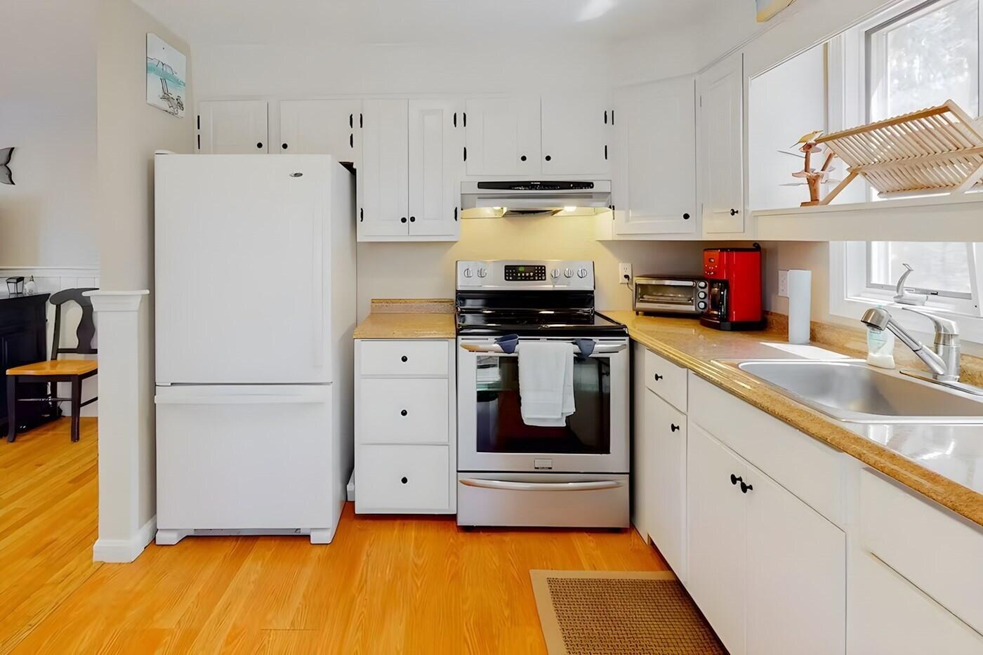 5 Sylvan Lane Truro, MA 02666 - Photo 6 of 20 Kitchen 2