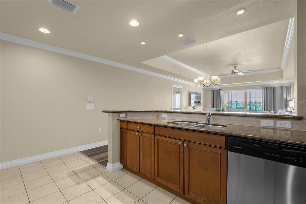 7600 Sandy Ridge Drive, Unit 402 Reunion, FL 34747 - Photo 6 of 44 Gallery Image 6