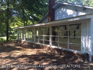 635 Wayne Massie Road Como, MS 38619 - Photo 1 of 31 548FB873-7071-4CC9-B3F1-2FC652834BC4