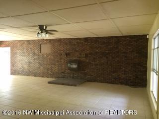 635 Wayne Massie Road Como, MS 38619 - Photo 13 of 31 87AED45D-07F6-434A-9130-35C1019AA43C