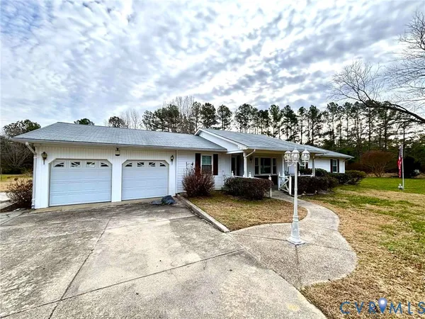 $279,000 | 6405 Anderson Mill Road, Sutherland, VA 23885