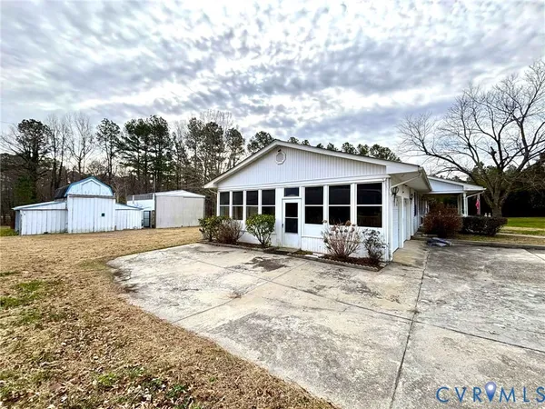 $279,000 | 6405 Anderson Mill Road, Sutherland, VA 23885