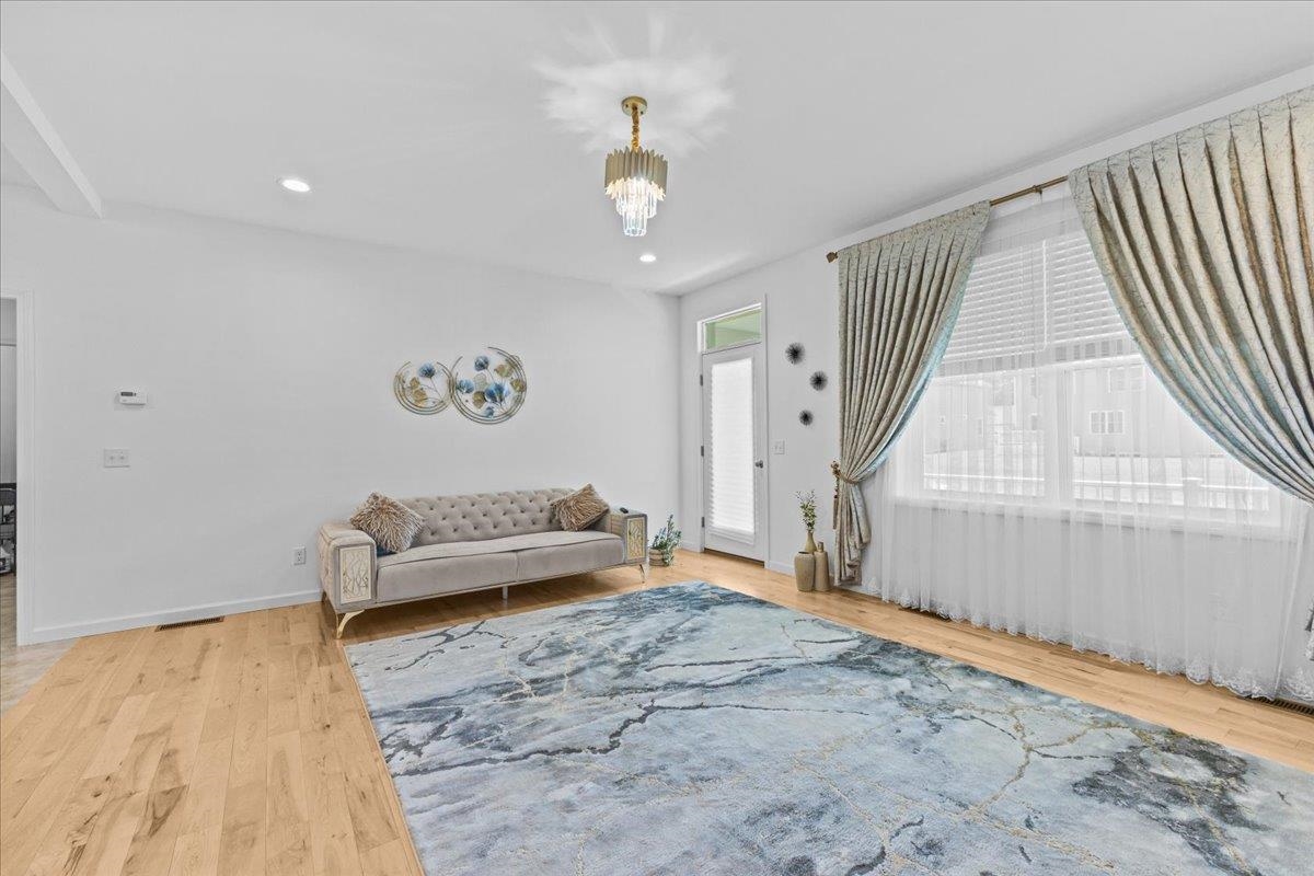 139 Wildlife Loop Colchester, VT 05446 - Photo 8 of 38