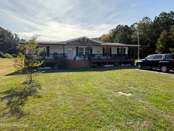 $699,900 | 1237 Belgrade-Swansboro Road, Hubert, NC 28539