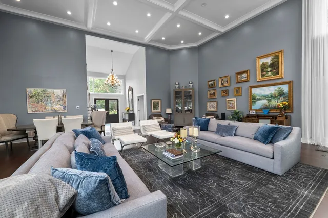 $1,949,000 | 620 West Old Elm Road, Lake Forest, IL 60045