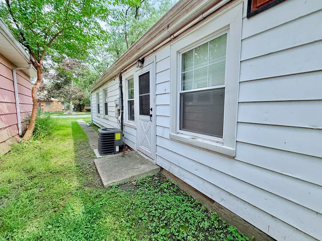 $164,000 | 16784 Crane Avenue, Hazel Crest, IL 60429