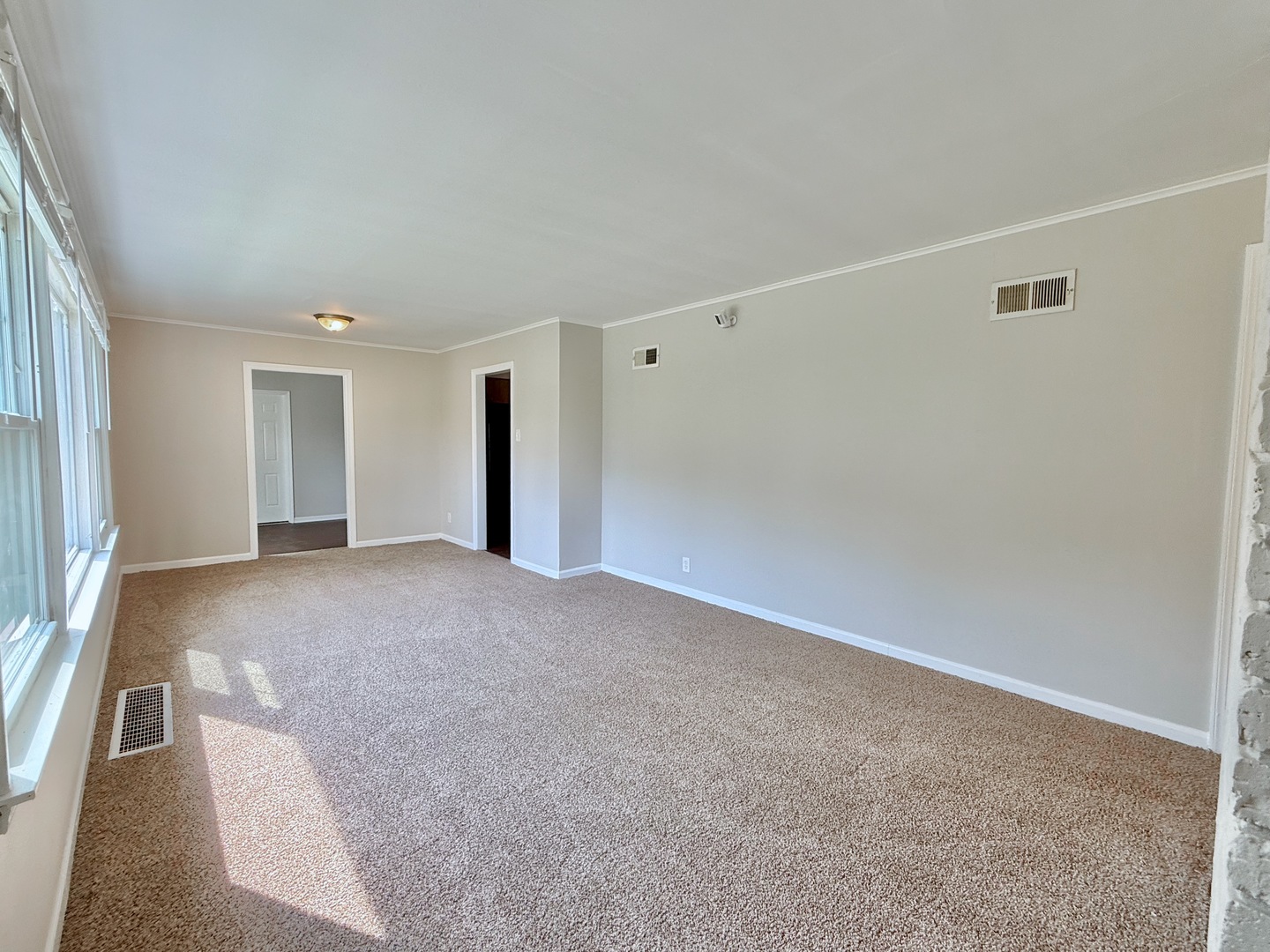16784 Crane Avenue Hazel Crest, IL 60429 - Photo 6 of 24 a view of an empty room