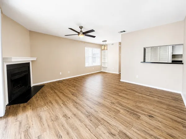 $1,145 | 10507 Mellow Meadow Drive, Unit 13202, Austin, TX 78750