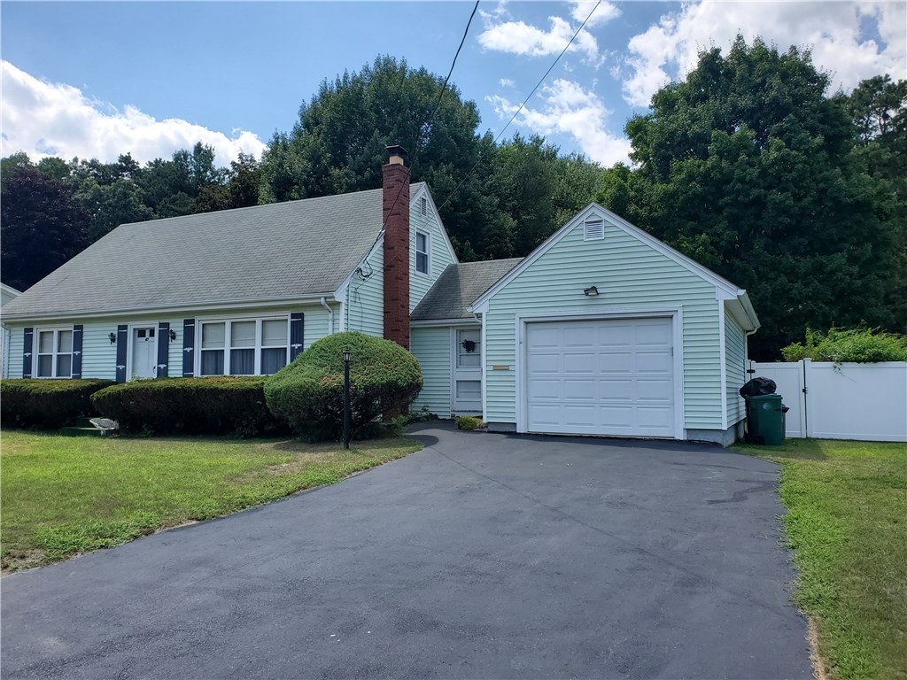 47 Ray Avenue Woonsocket, RI 02895 - Photo 2 of 36 Gallery Image 2
