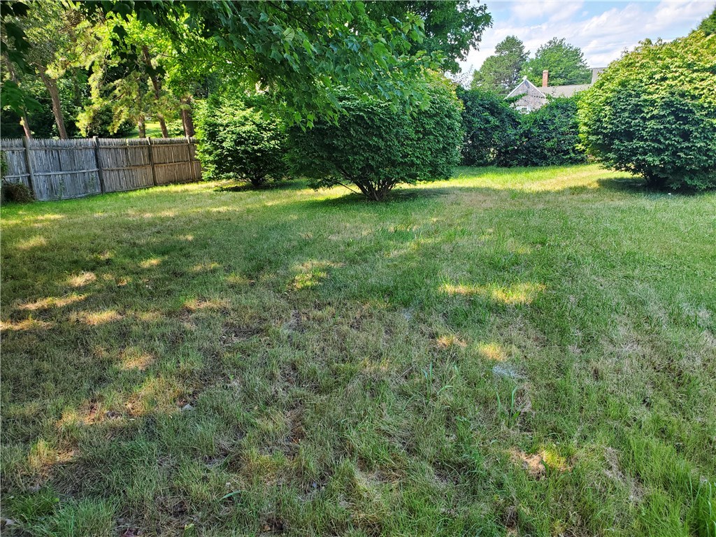 47 Ray Avenue Woonsocket, RI 02895 - Photo 4 of 36 Gallery Image 4