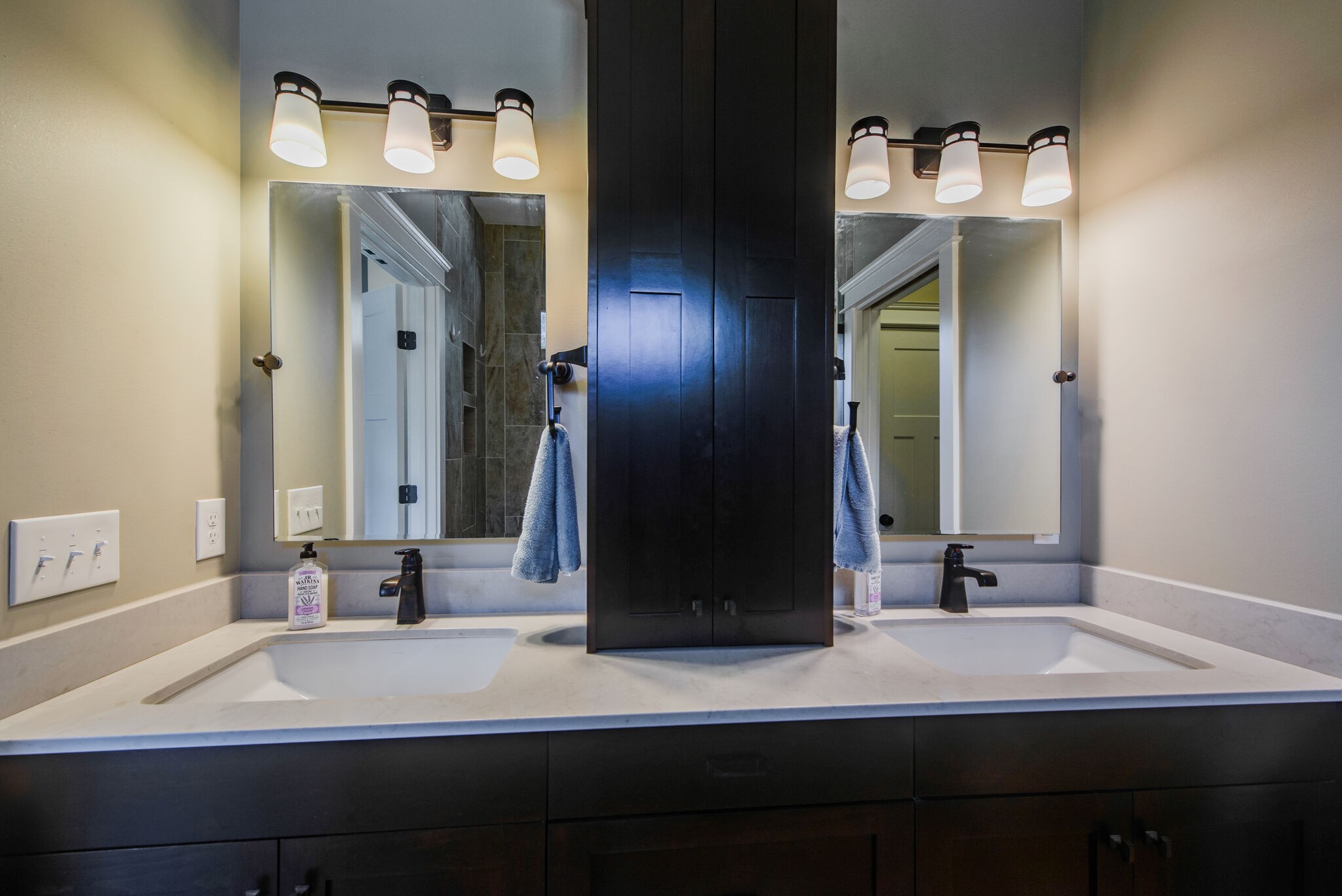 5062 Cathey Ridge Road Manchester, TN 37355 - Photo 22 of 47 a bathroom with a sink and a mirror