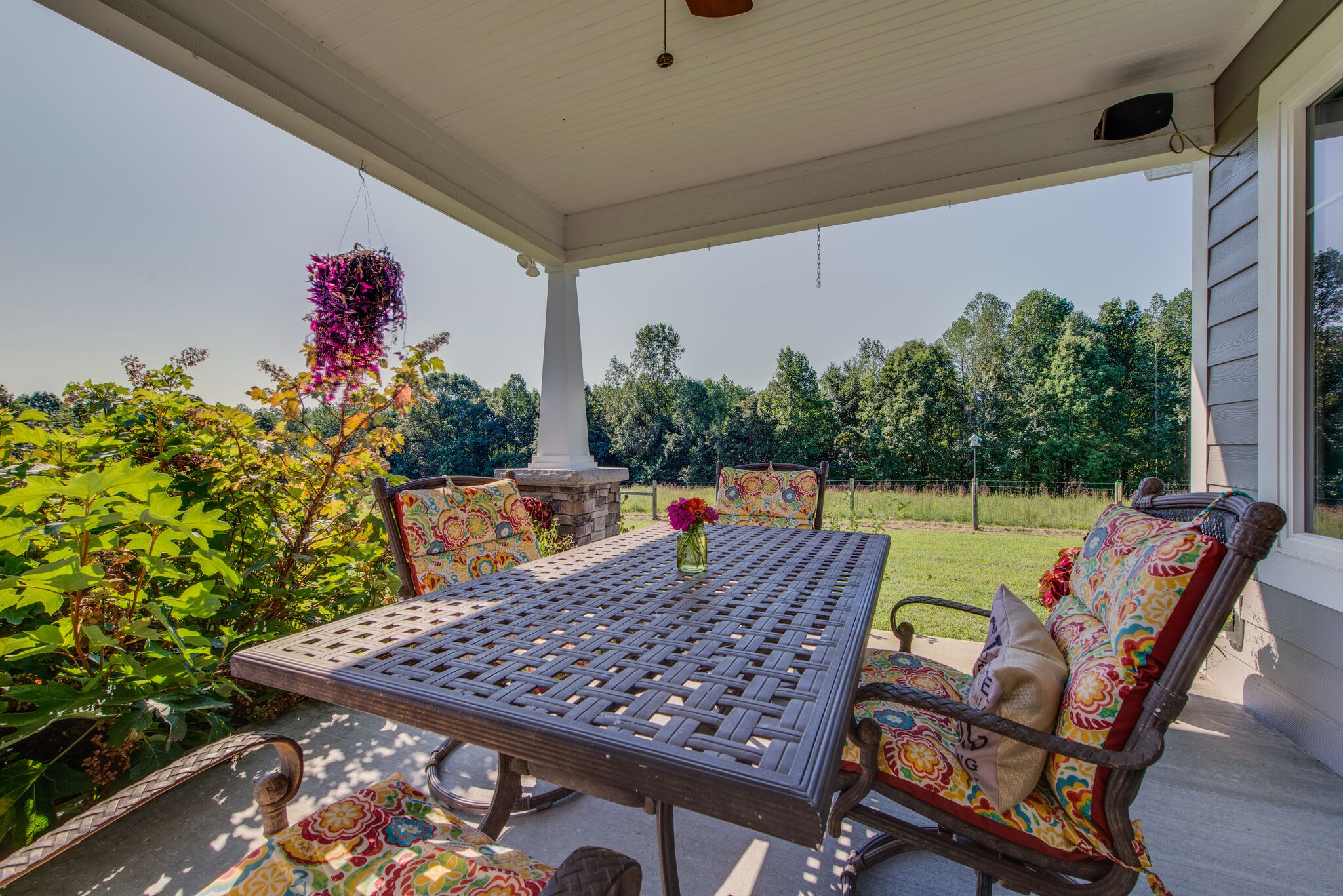 5062 Cathey Ridge Road Manchester, TN 37355 - Photo 34 of 47 a view of an outdoor sitting area with furniture