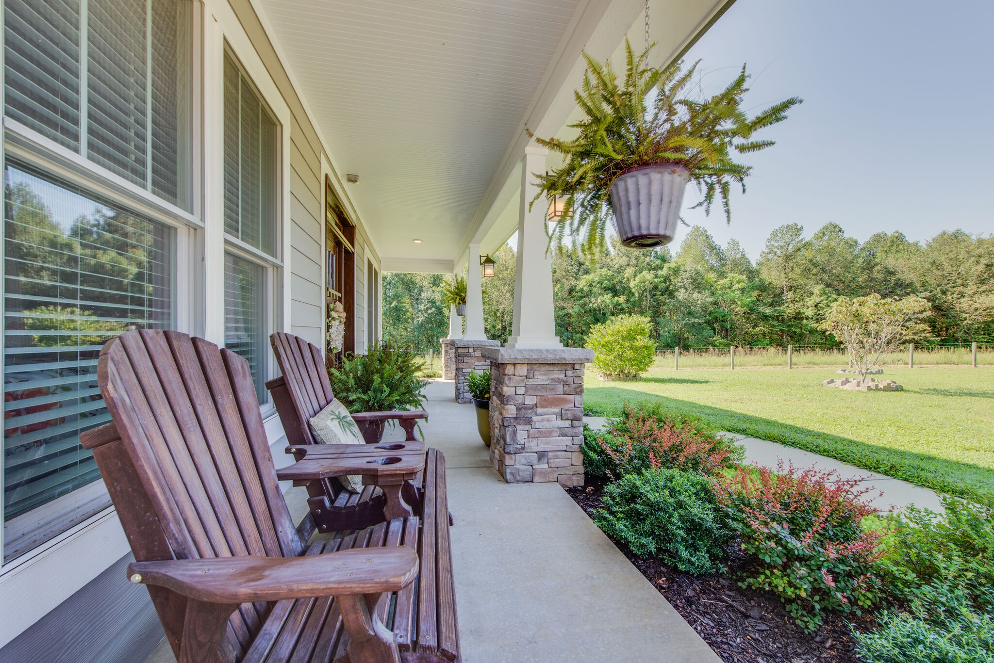 5062 Cathey Ridge Road Manchester, TN 37355 - Photo 4 of 47 a view of balcony with furniture and garden