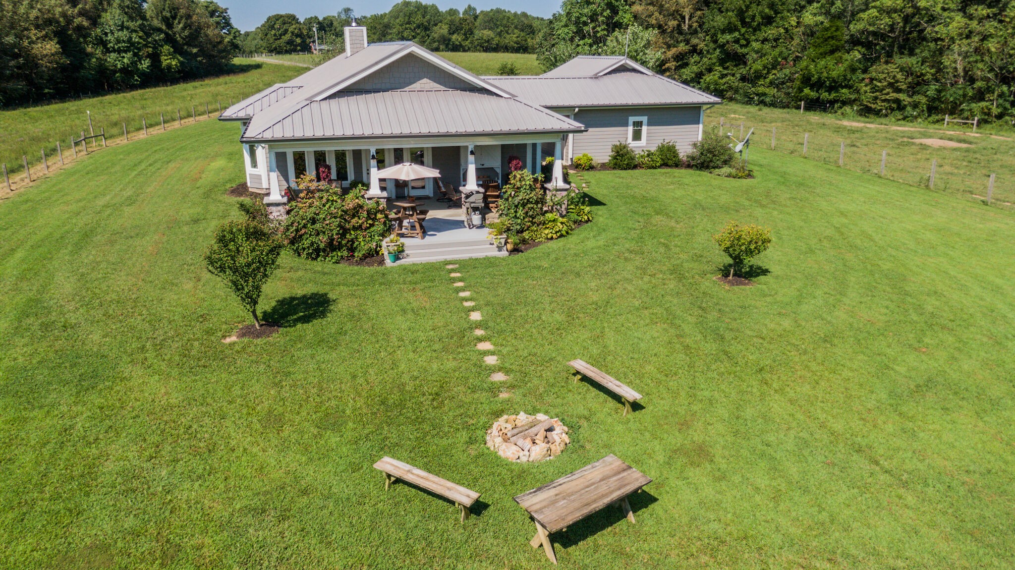 5062 Cathey Ridge Road Manchester, TN 37355 - Photo 43 of 47 a front view of a house with garden