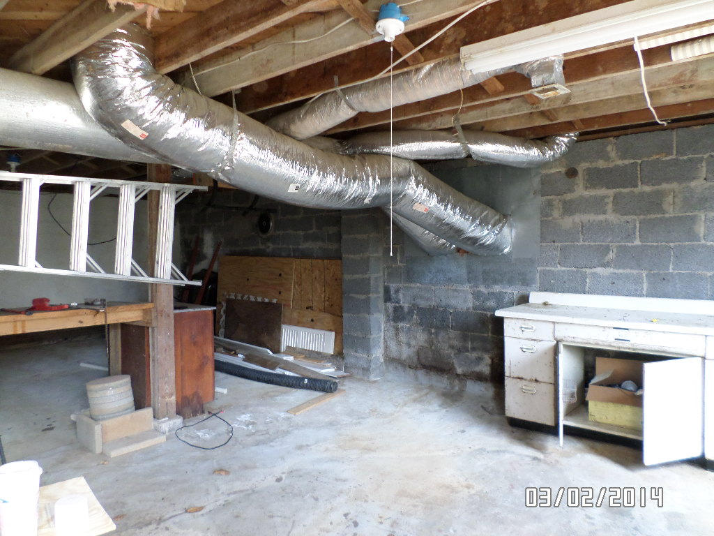 6016 Ridgewood Road Knoxville, TN 37918 - Photo 12 of 14 Basement Workshop