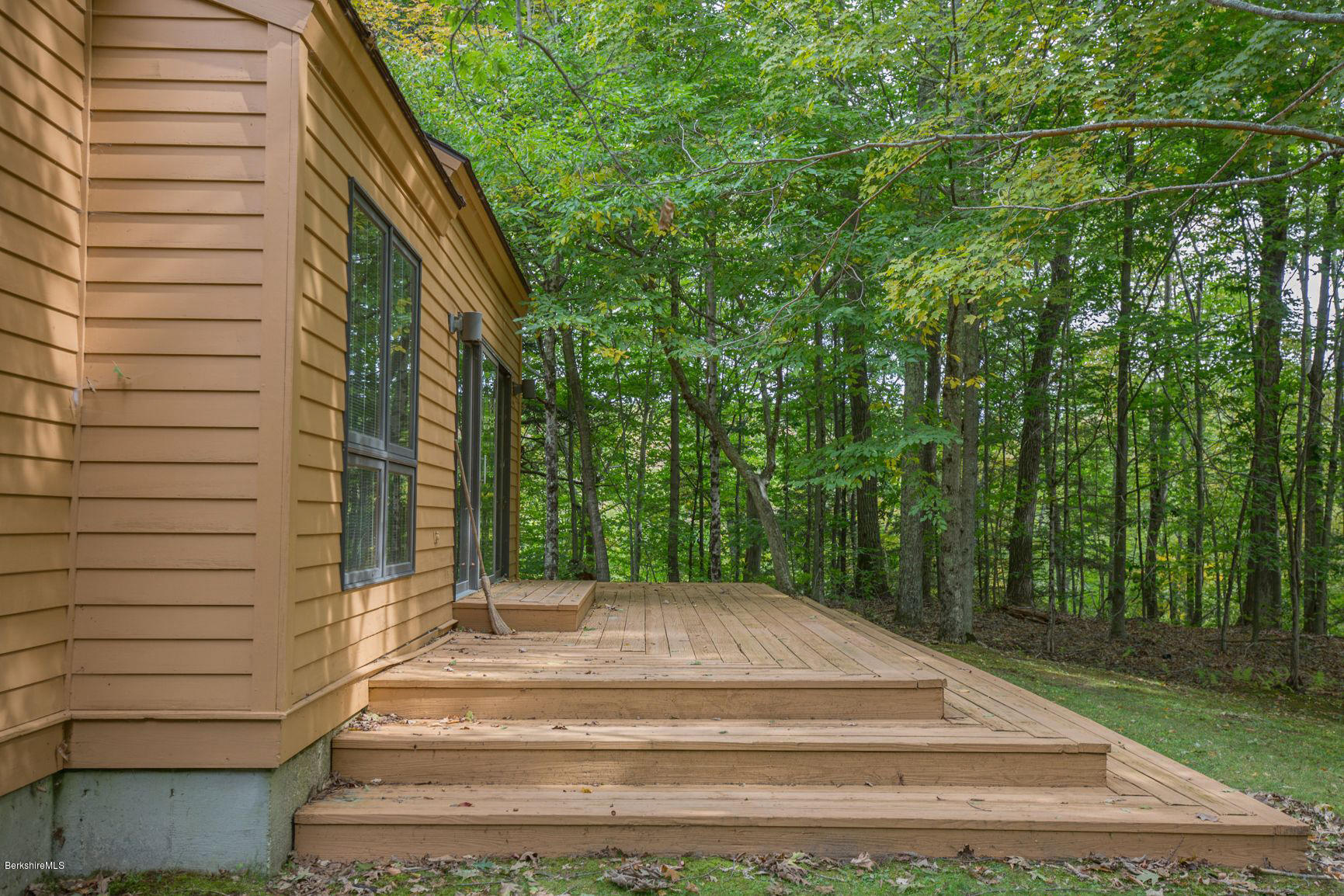 19 Corashire Road Monterey, MA 01245 - Photo 3 of 34 Deck