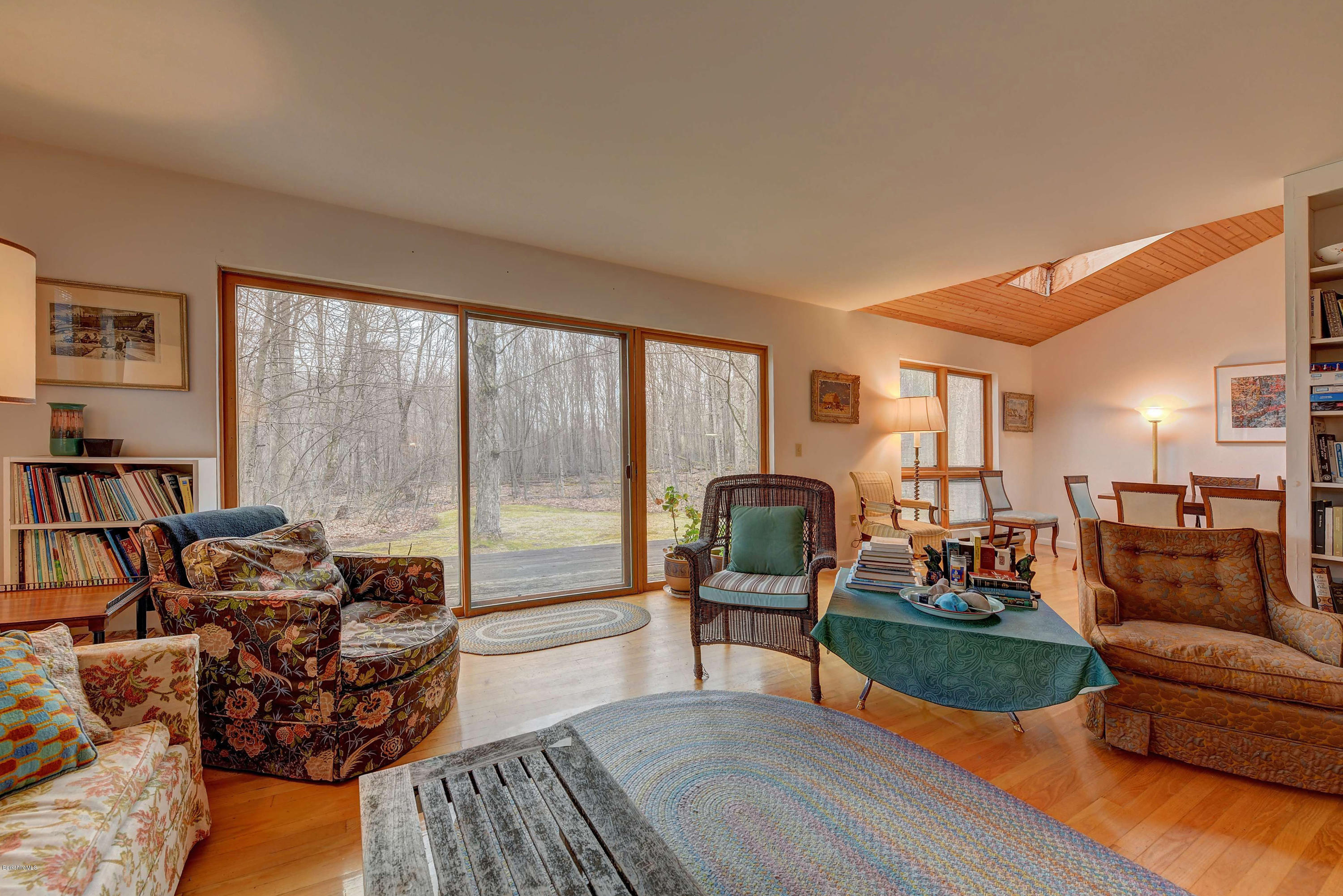 19 Corashire Road Monterey, MA 01245 - Photo 6 of 34 6-Living Room