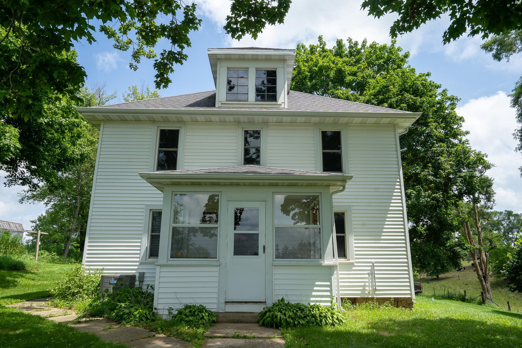 13338 Dobbs Road Darlington, WI 53530 - Photo 2 of 30